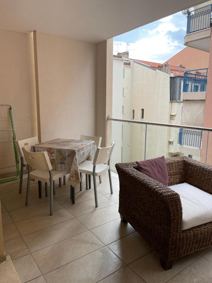West Bay Lejlighed Menton Eksteriør billede